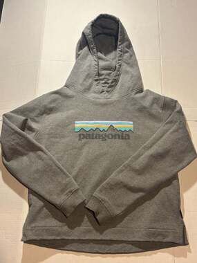 Patagonia Uprisal Hoody Gray Graphic Pullover Hoodie Size Medium Women’s